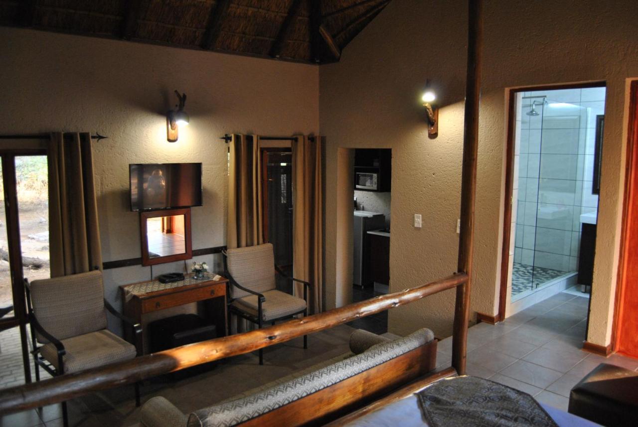 Mabalingwe Elephant Lodge Bela-Bela Esterno foto